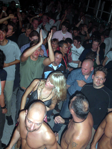 PaulVanDyk @ Badeanstalt am 28.09.2003 – Foto 49